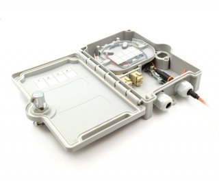 4 Adapter Slot 4 Splice Termination Box 2 Ports
